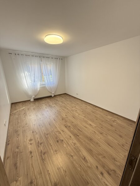 Garsoniera complet renovata de vanzare, 10 minute metrou Pacii